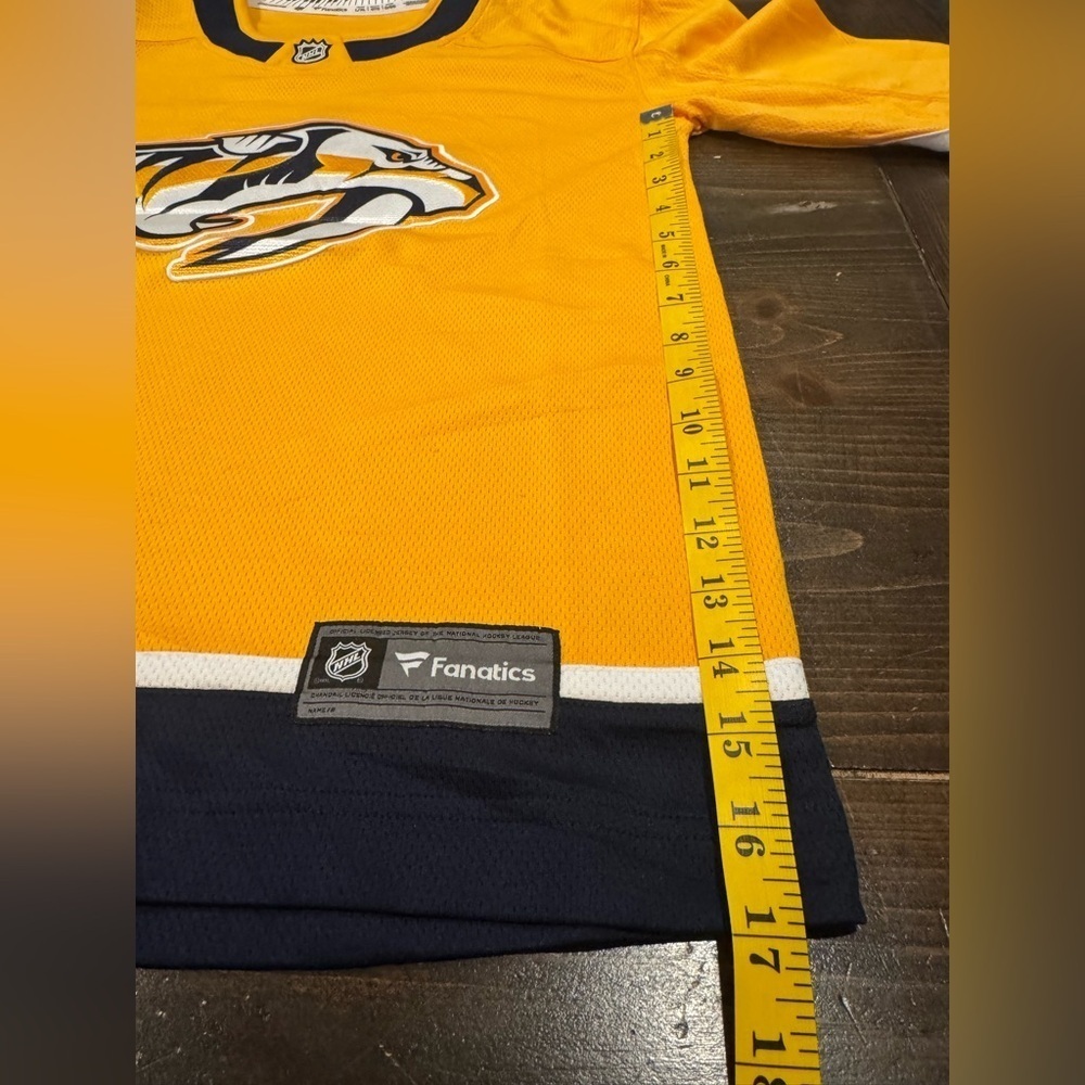 Nashville Predators NHL Hockey Jersey - Picture 8 of 8
